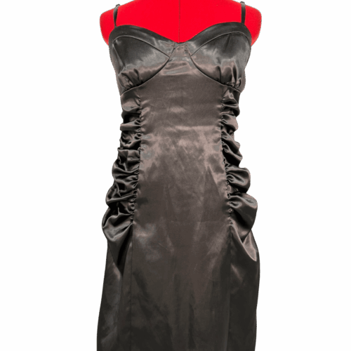 Black satin cocktail dress with ruched side panels - RENTAL - Size?
